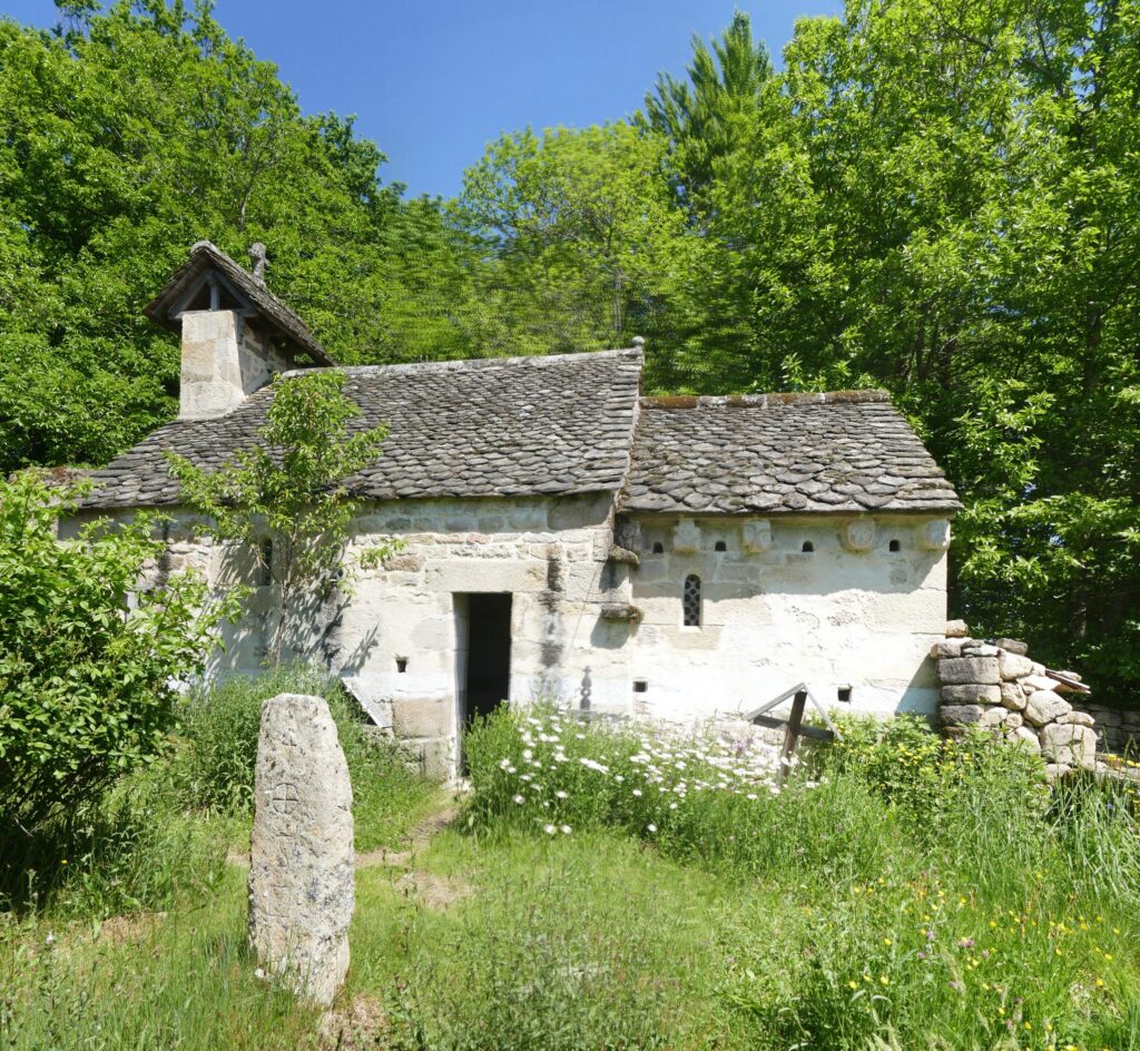 P1120738 P1120739 2 Images 1024x944